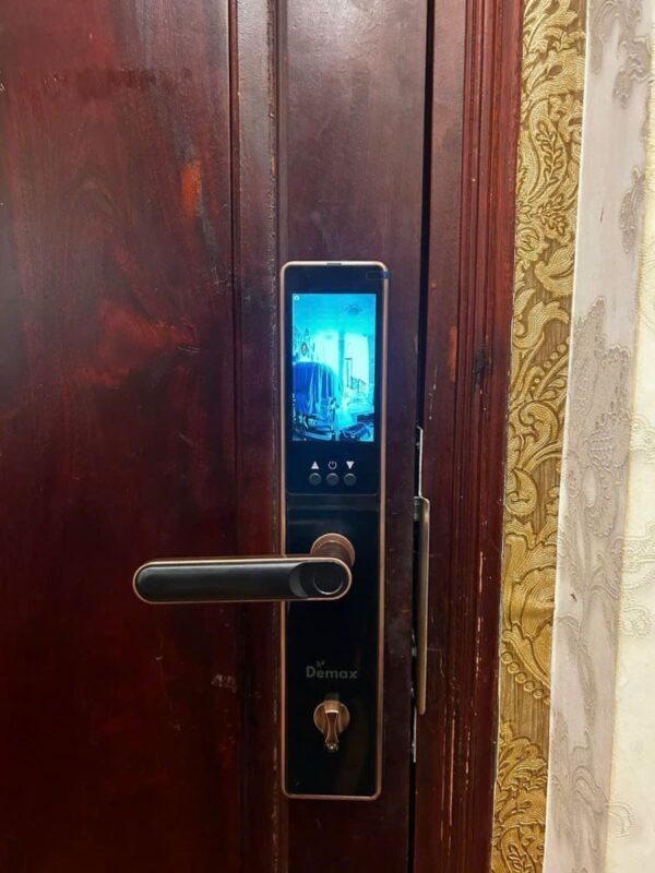 HÌNH ẢNH THỰC TẾ CỦA KHÓA CỬA VÂN TAY APP WIFI DEMAX SL-C626 AC