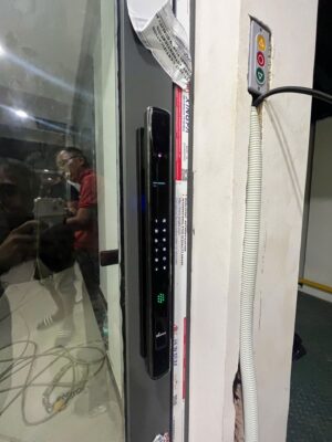 Khoá cửa nhôm vân tay Demax SL909 BL Face ID Remote, App Wifi camera chuông cửa Của Đức - ba2afdae9c72222c7b6320