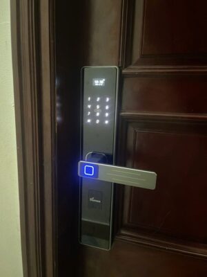 Khoá cửa vân tay Demax EL680 GS CNC App wifi - Của Đức - z6025626055922 c72dda394dc17d0bdedc17792dbd0ebe 1