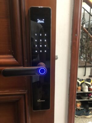KHÓA CỬA VÂN TAY APP WIFI DEMAX SL-C622 AC - z5576402557365 7c49ca534263e07b030f487e86c232ec