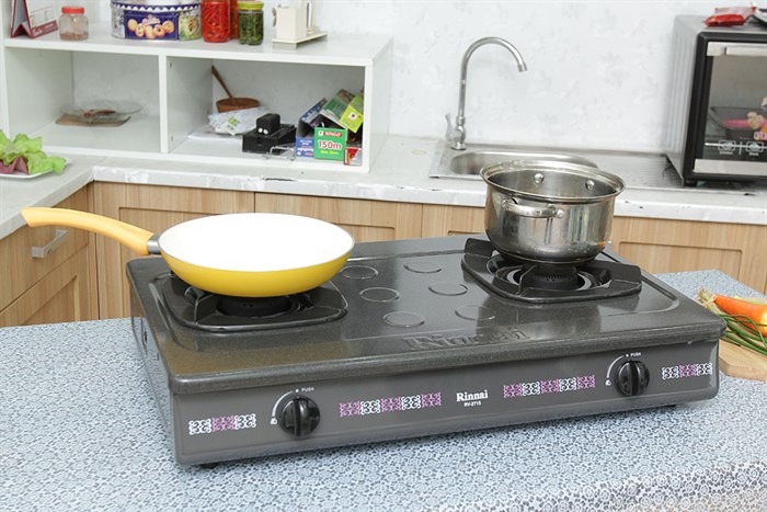 BẾP GA ĐỂ BÀN RINNAI RV-2715(G)
