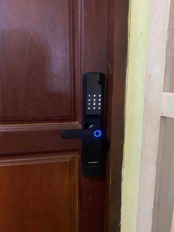 KHÓA CỬA GỖ HYUNDAI HY-SLN007 MÀU ĐEN