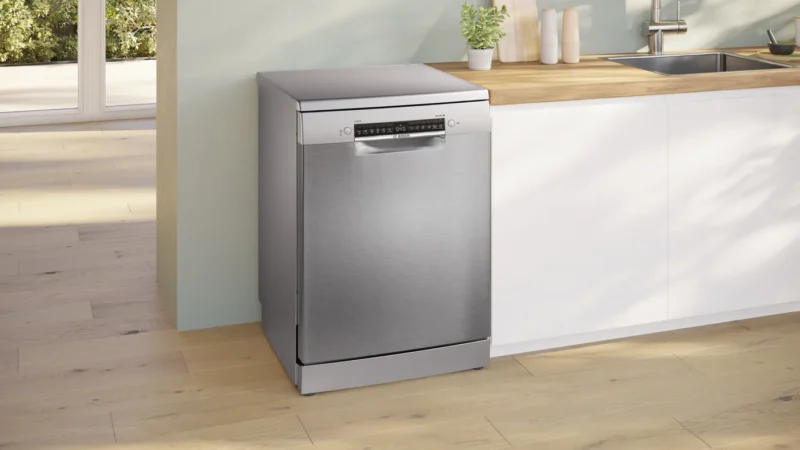 MÁY RỬA CHÉN ĐỘC LẬP BOSCH SERIE 4 SMS4EVI04E HÉ CỬA MODEL 2025