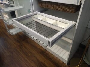 GIÁ TREO QUẦN ÂU VÀ KHAY ĐỰNG ĐỒ GARIS GW04.80