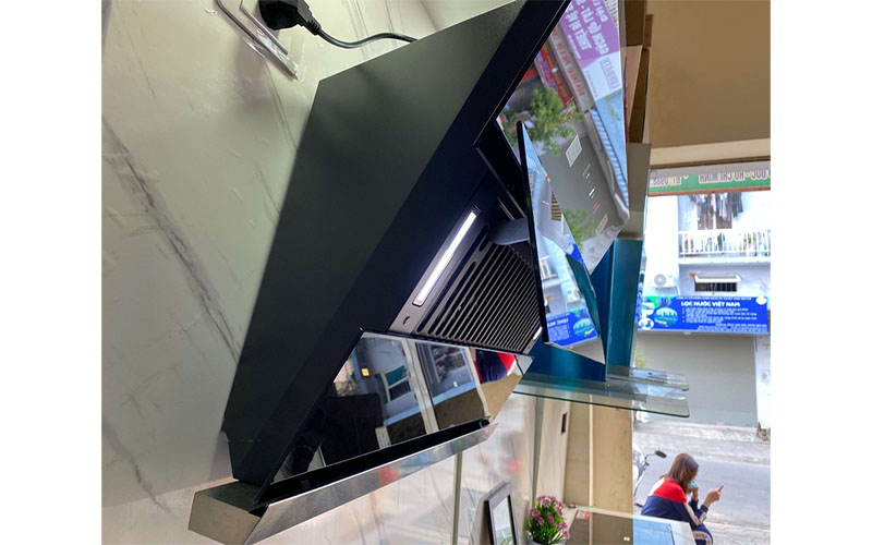 MÁY HÚT MÙI KÍNH VÁT CANZY CZ 70LCD